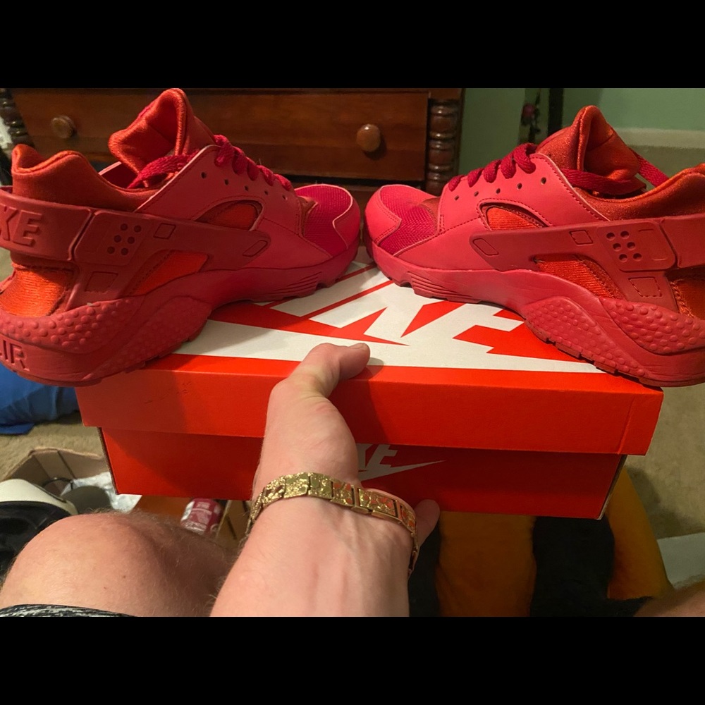 Size 9 - Picture 2 of 2
